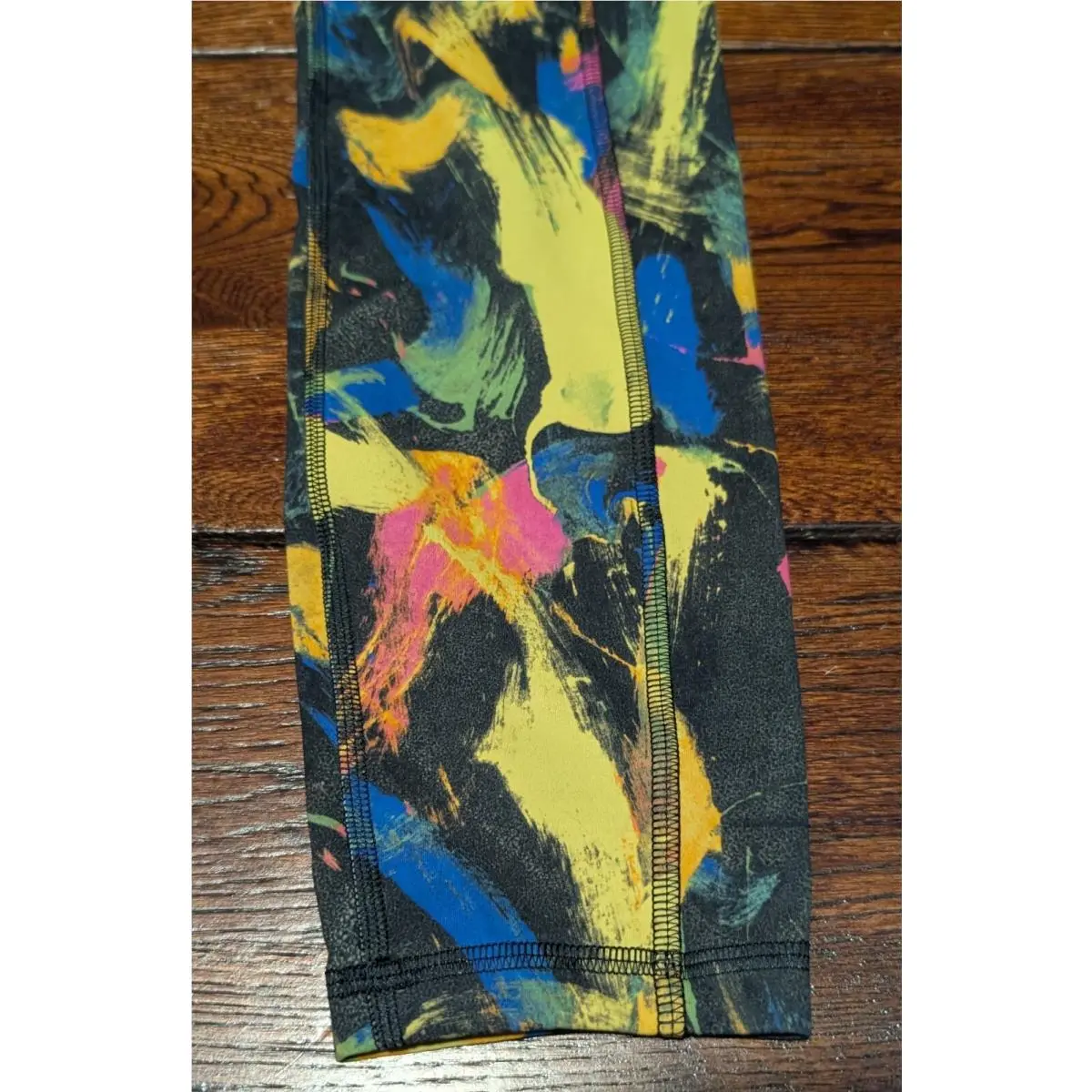 Lululemon clothing - Multicolor 9