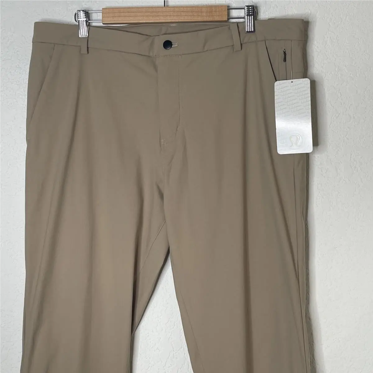 Lululemon clothing - Lululemon Commission - Commission - Beige 1