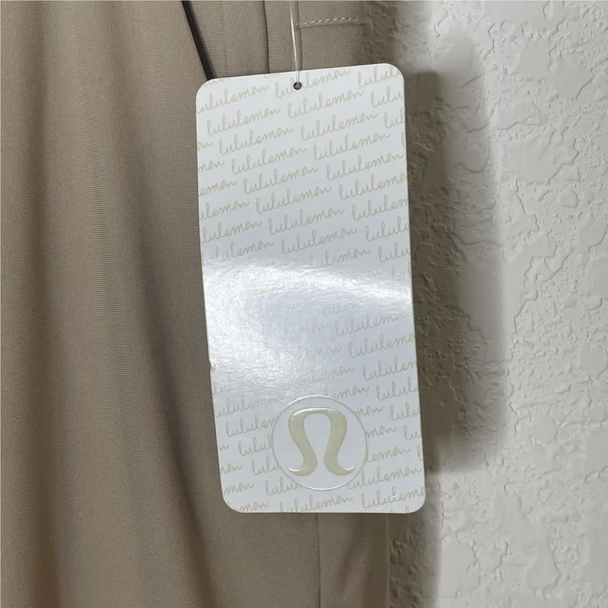 Lululemon clothing - Lululemon Commission - Commission - Beige 2