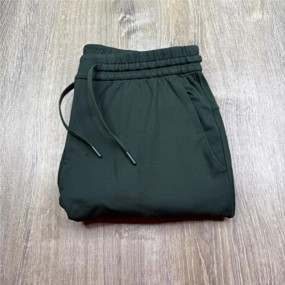 Lululemon clothing - Green 16