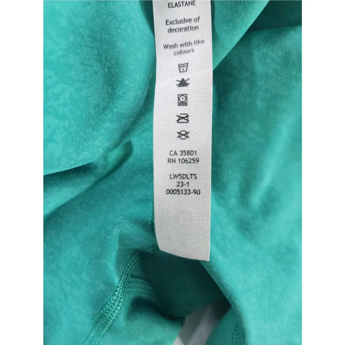 Lululemon clothing - Blaze Maldives 4