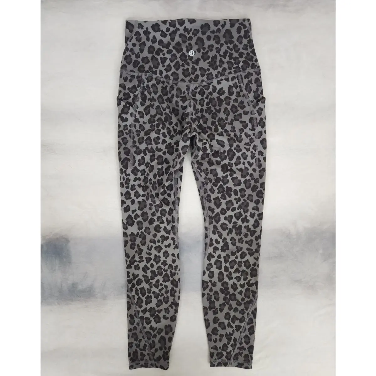 Lululemon clothing - True leopard black multi 10