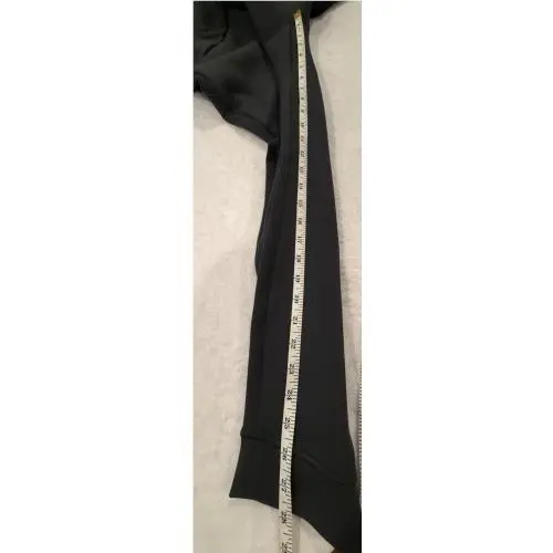 Lululemon clothing - Green 2