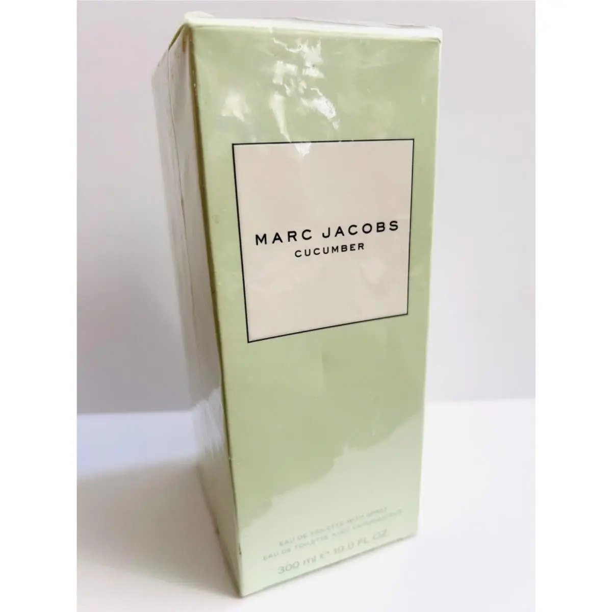 Marc Jacobs Cucumber Perfume Huge Eau de Toilette Spray 10 fl oz