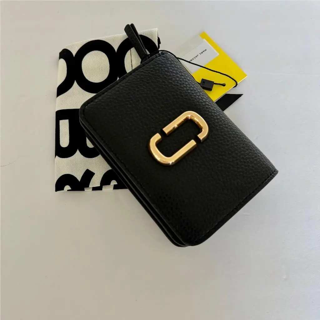 Marc Jacobs The J Marc Compact Wallet Black Pebbled Leather Gold Hardware