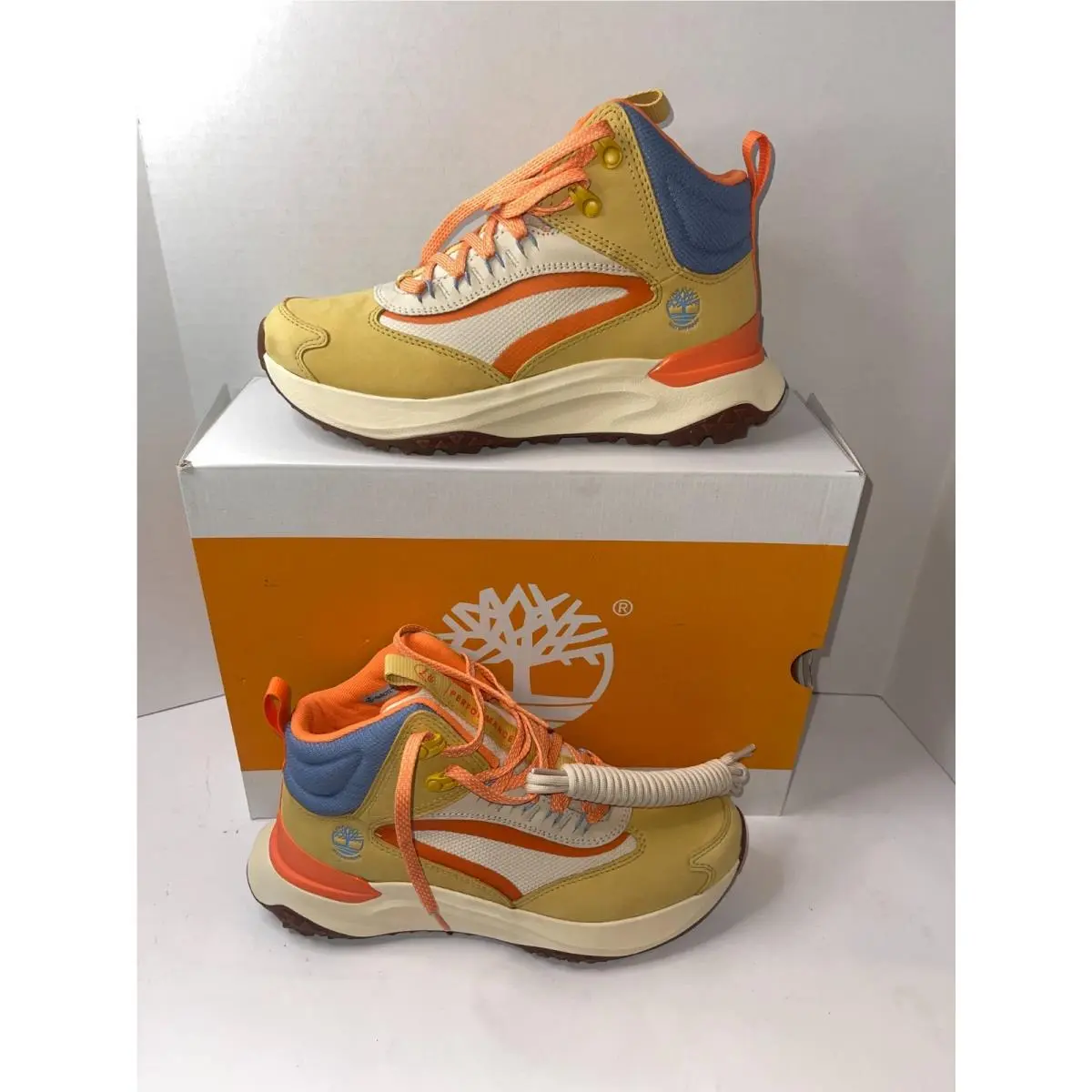 Women`s Timberland Motion Access Mid Lace-up Waterproof Hiking Boots - Size 8.5