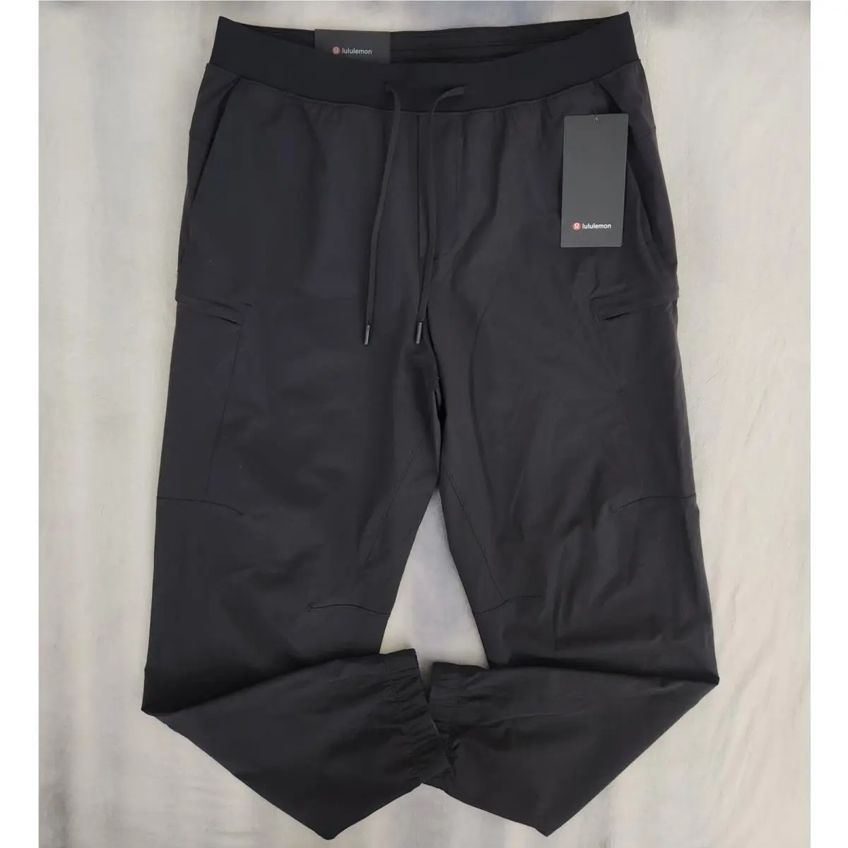 Lululemon Zeroed In Classic Fit Cargo Joggers Regular Men`s Size Large Black