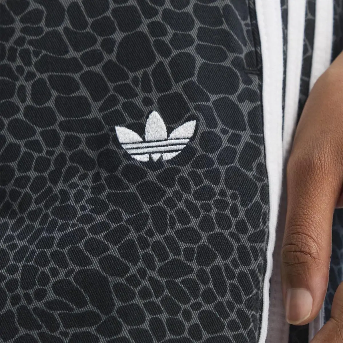 Adidas clothing - KD2816 - KD2816 - Black 10