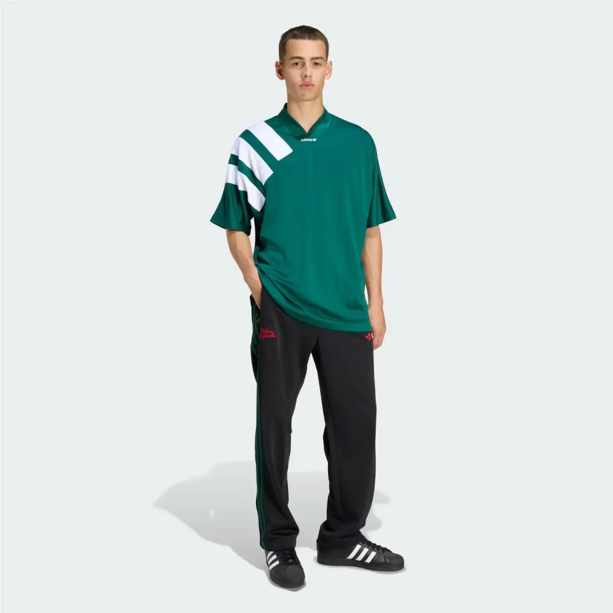 Adidas clothing - adidas Adicolor - Adicolor - KD0453 - Black / Collegiate Green 4