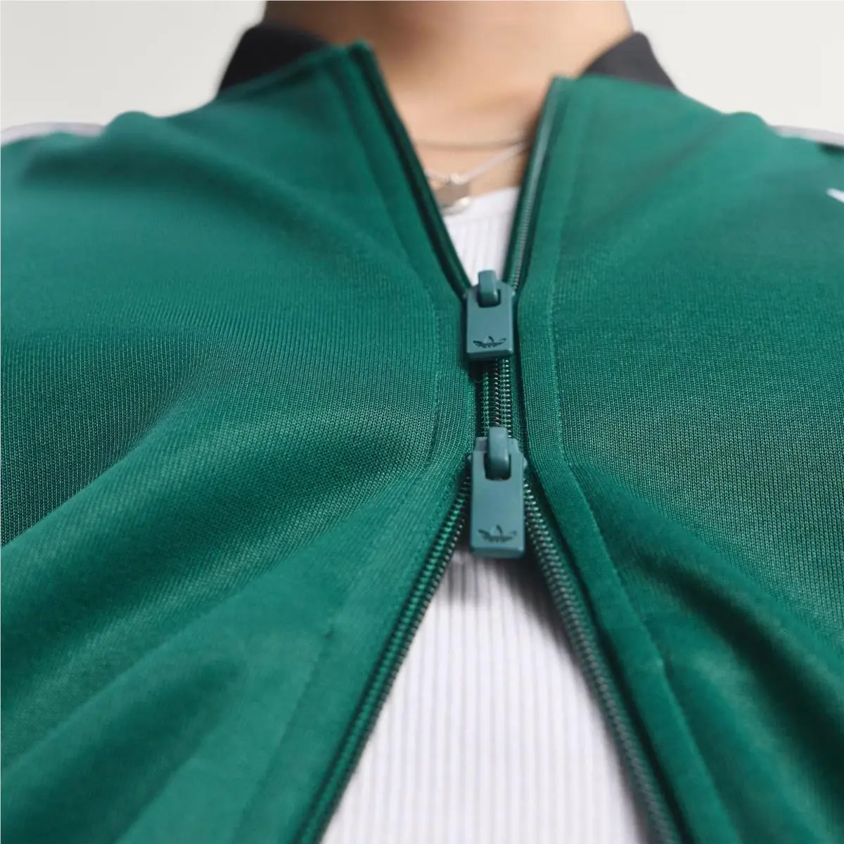Adidas clothing - Adicolor Classics SST - Adicolor Classics SST - KE3509 - Collegiate Green 6