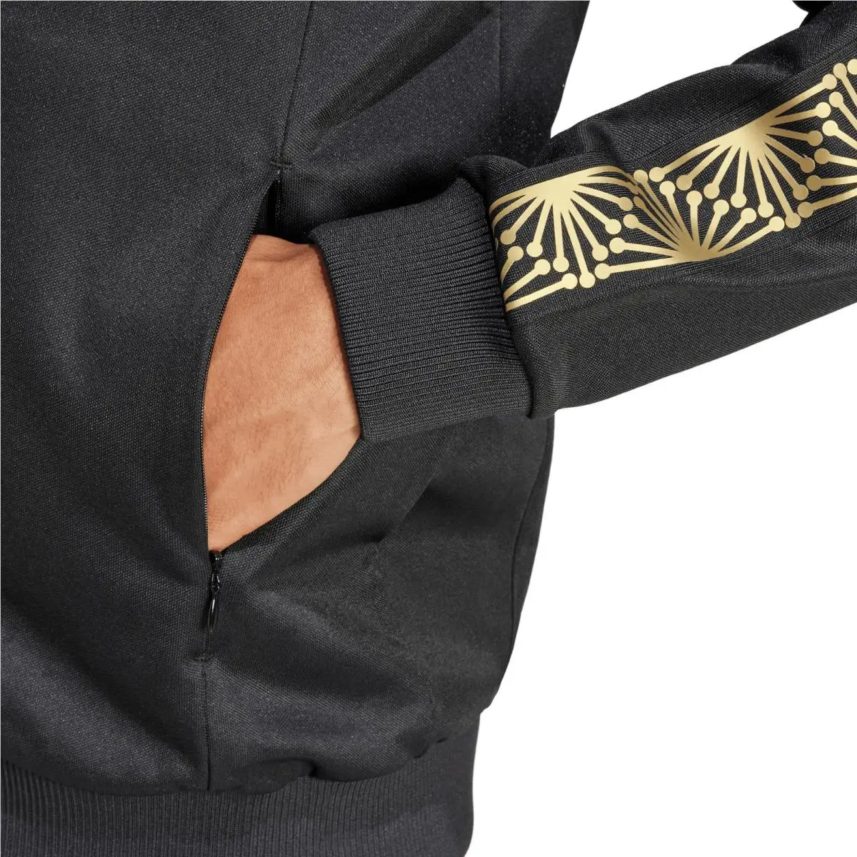 Adidas clothing - Black/ Gold 4