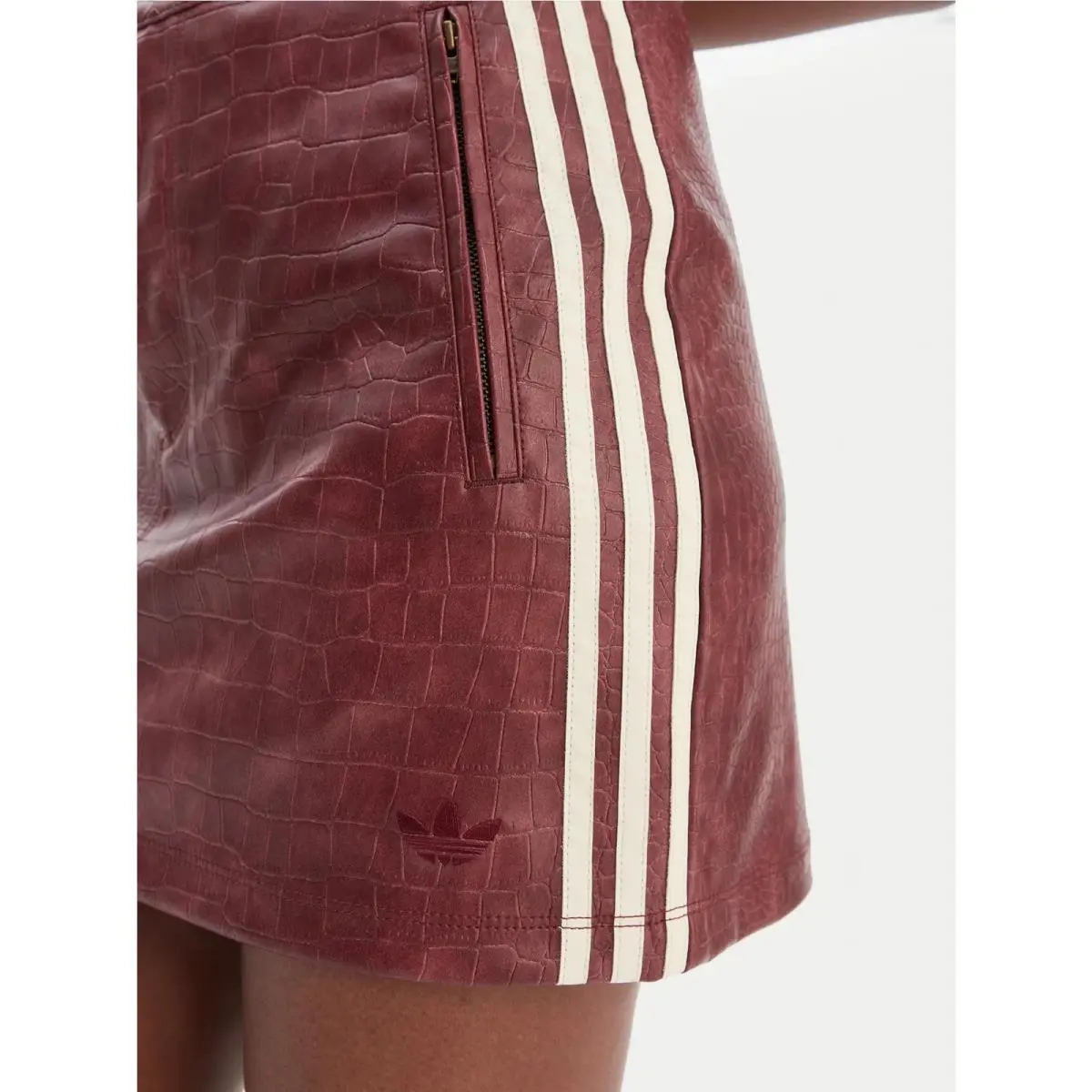 Adidas clothing - KD8785 - KD8785 - Maroon 7