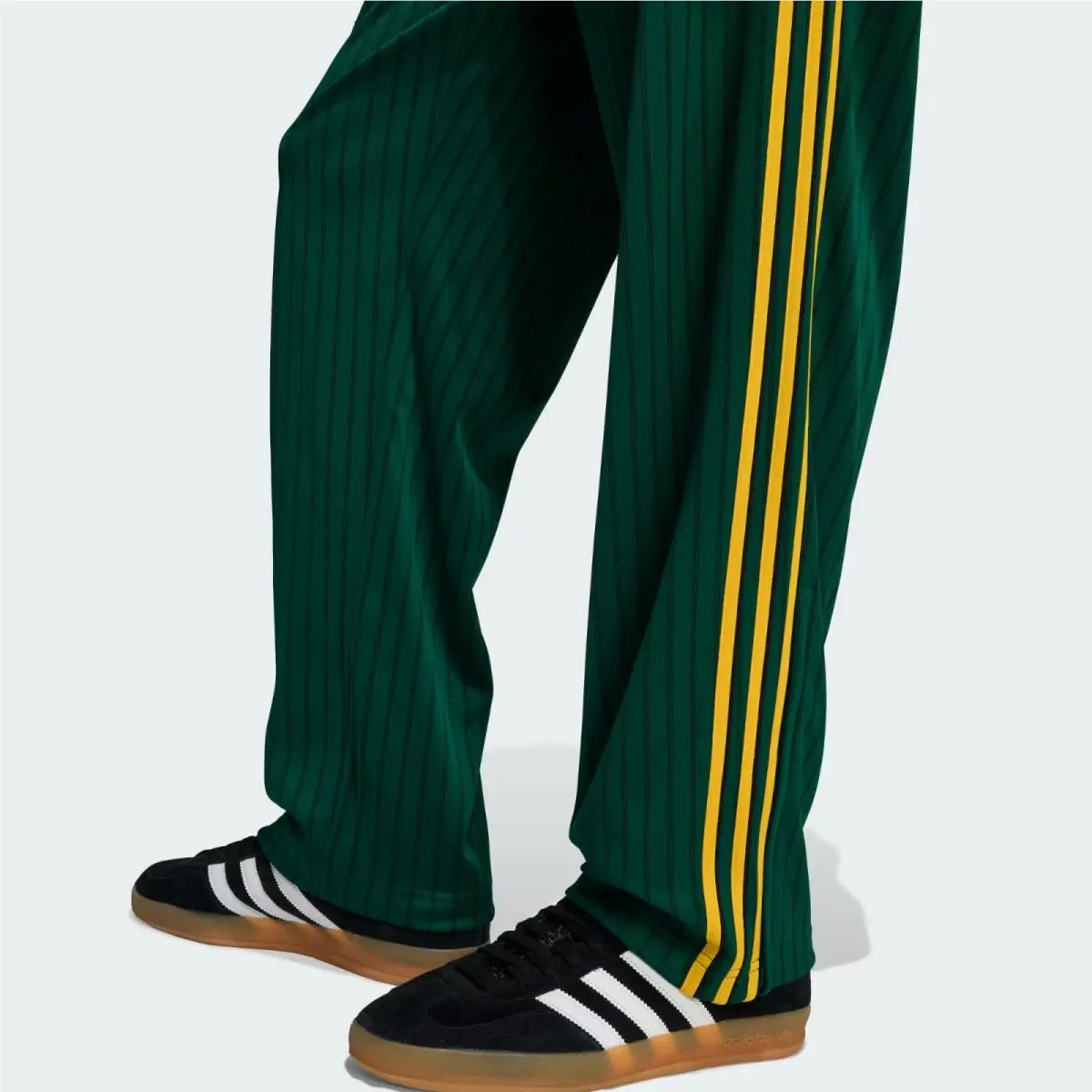 Adidas clothing - adidas Adicolor - Adicolor - KE3456 - Collegiate Green 7