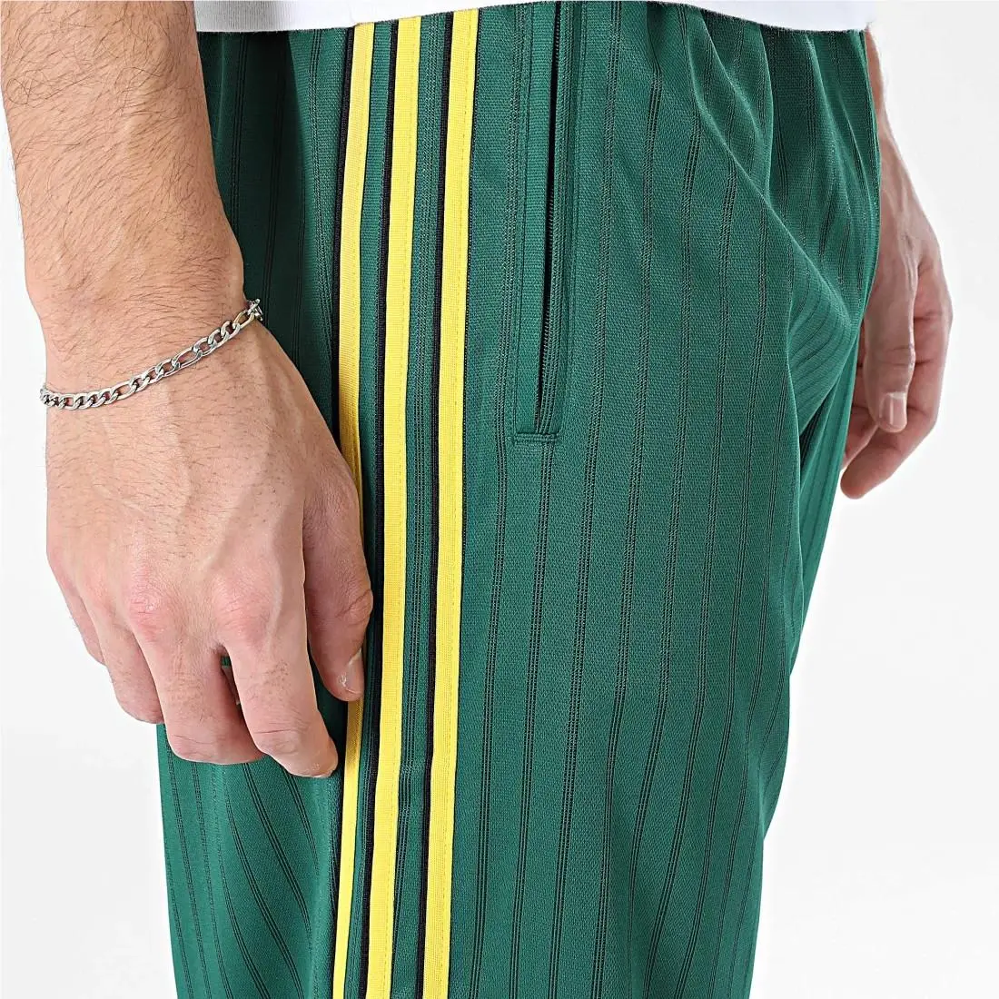 Adidas clothing - adidas Adicolor - Adicolor - KE3456 - Collegiate Green 13