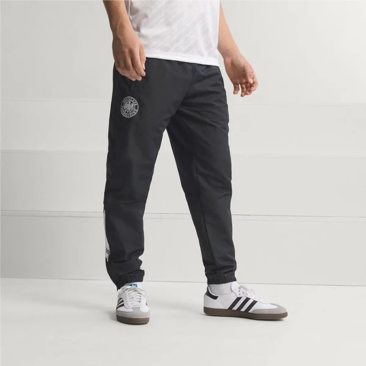 Adidas clothing - BLACK 10