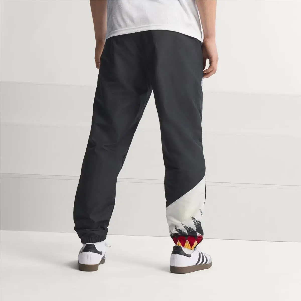 Adidas clothing - BLACK 11