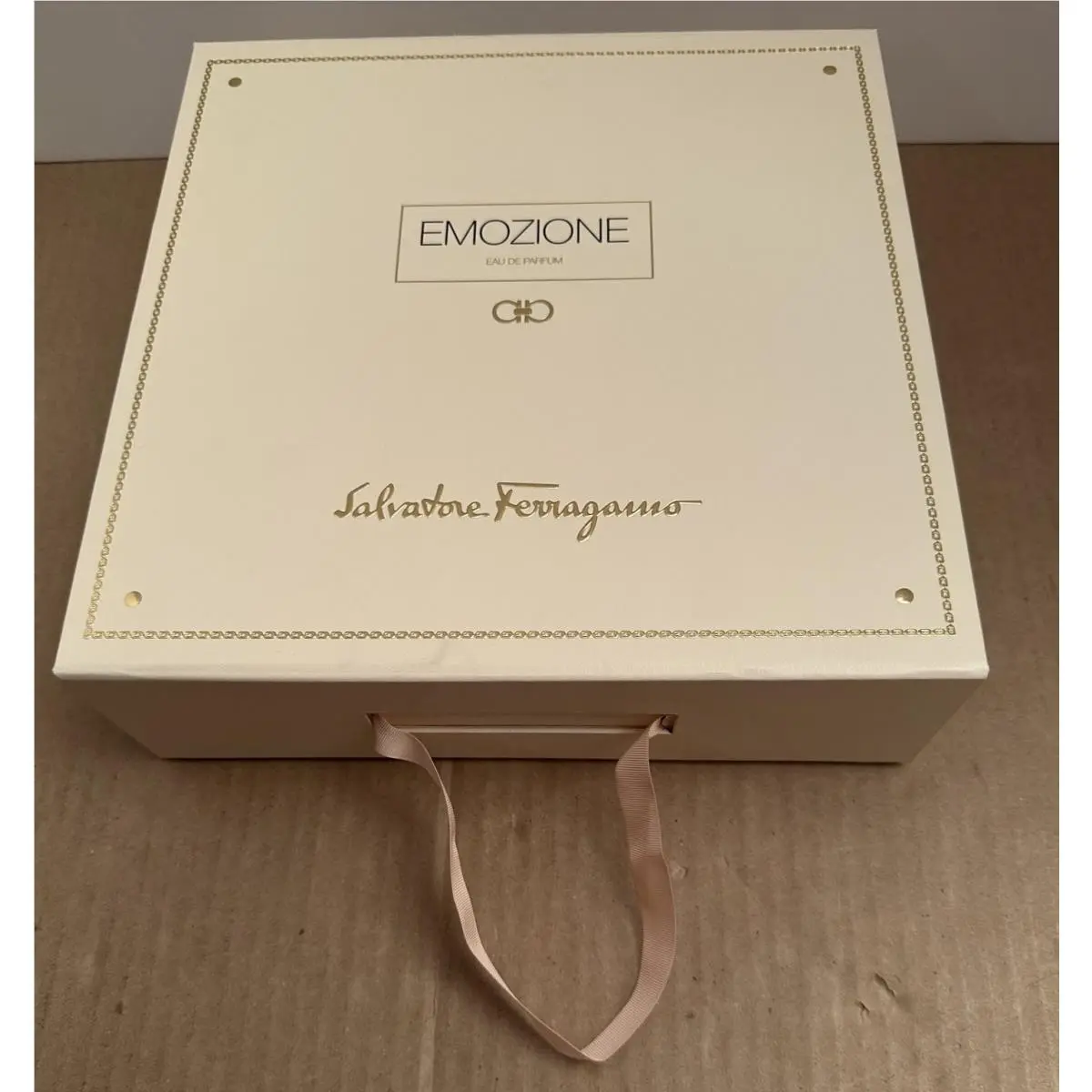 Salvatore Ferragamo Emozione Gift Pack 30ml Eau De Perfum Plus 5 1.5ml