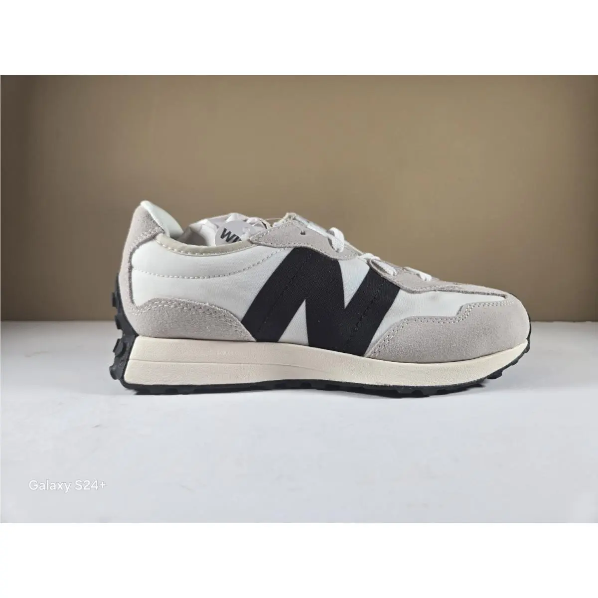 New Balance 327 Kids Size 5.5 W Color White Style Gs327fe
