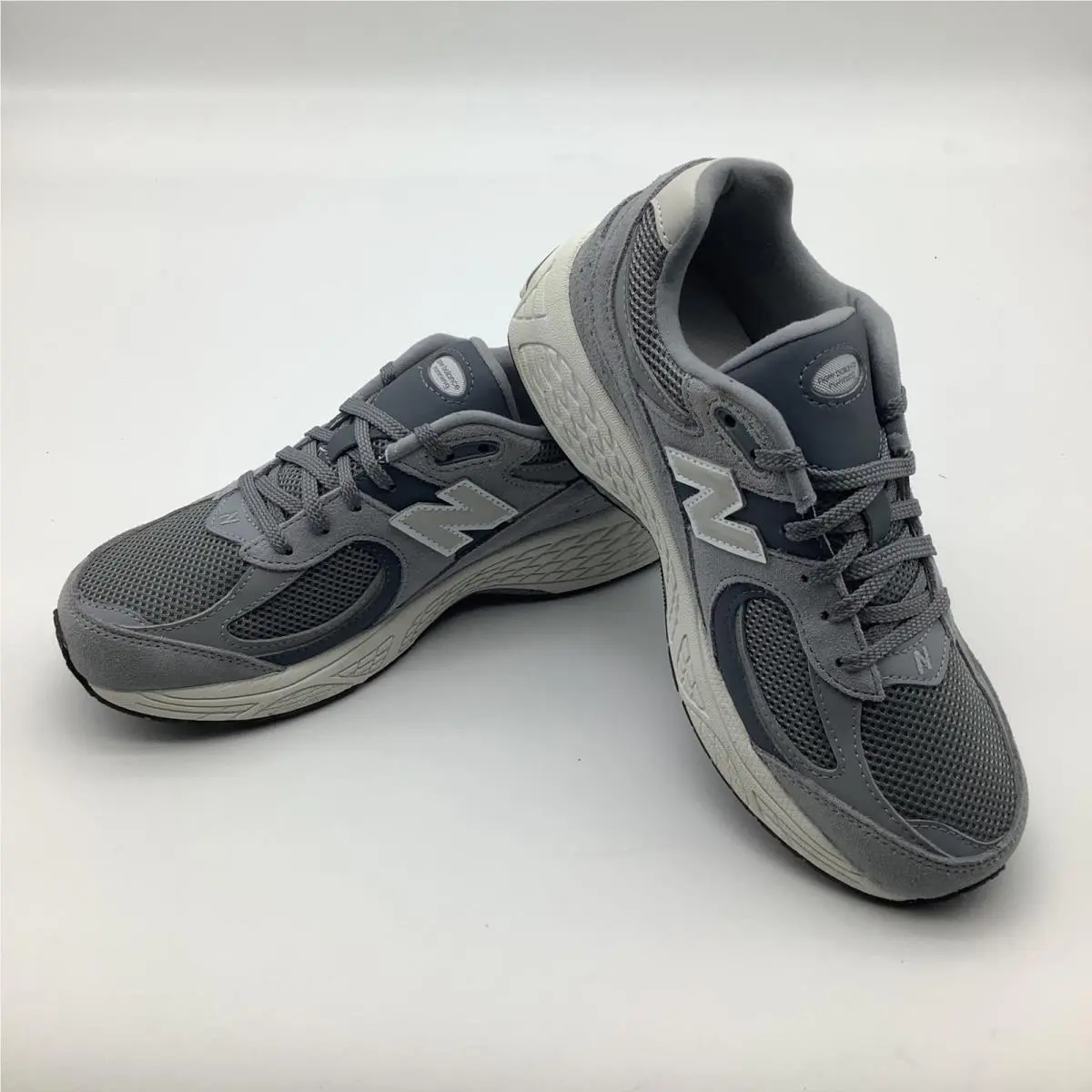New Balance shoes - New Balance 2002 - Gray 0