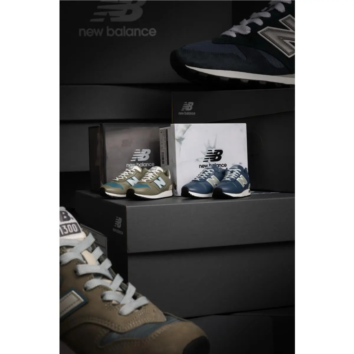 New Balance shoes - New Balance 990 - Black 8