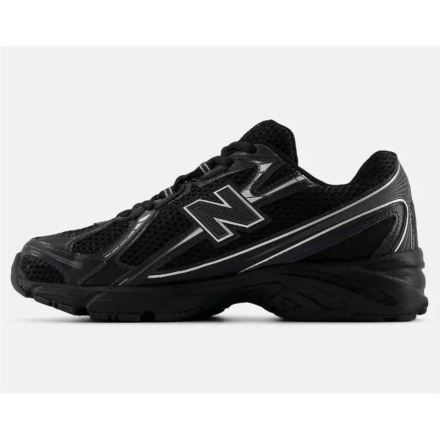 New Balance shoes - New Balance 740 - Black 1