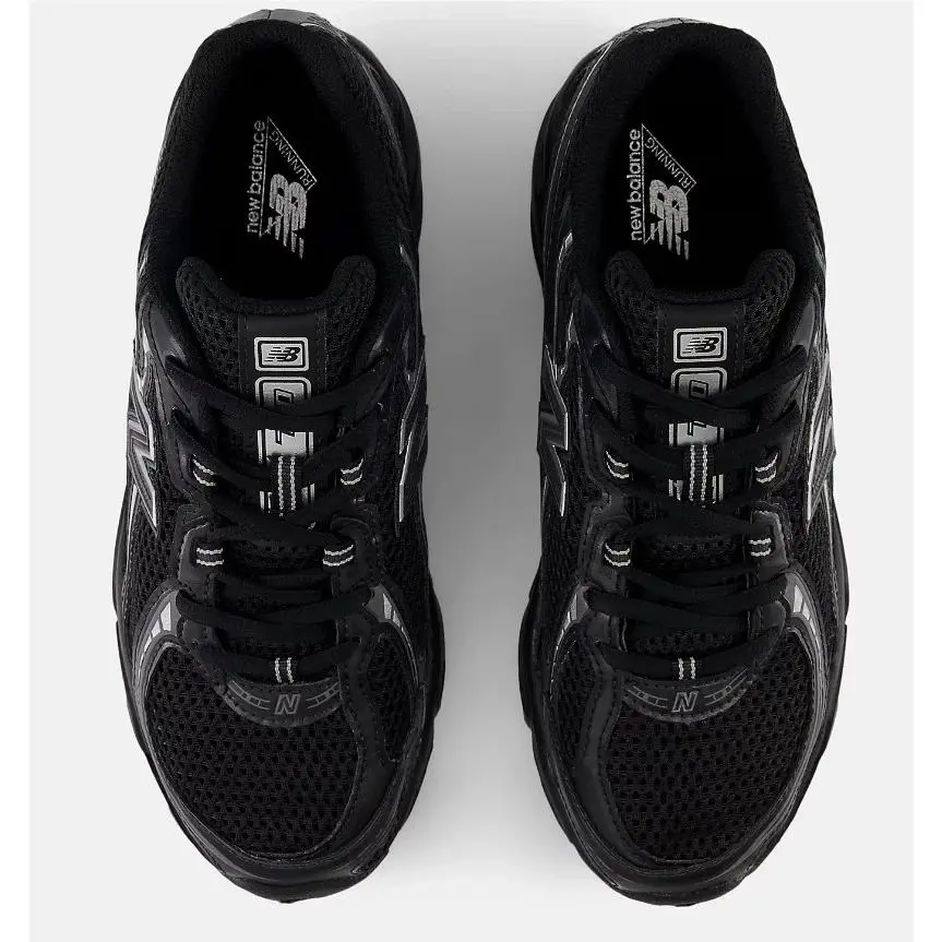 New Balance shoes - New Balance 740 - Black 2