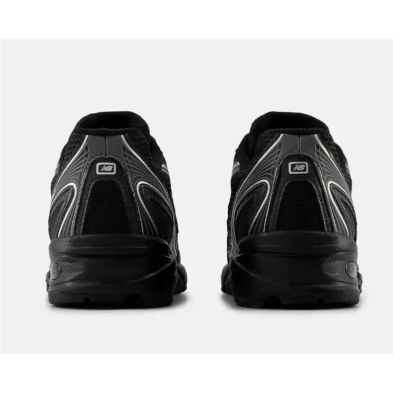 New Balance shoes - New Balance 740 - Black 3