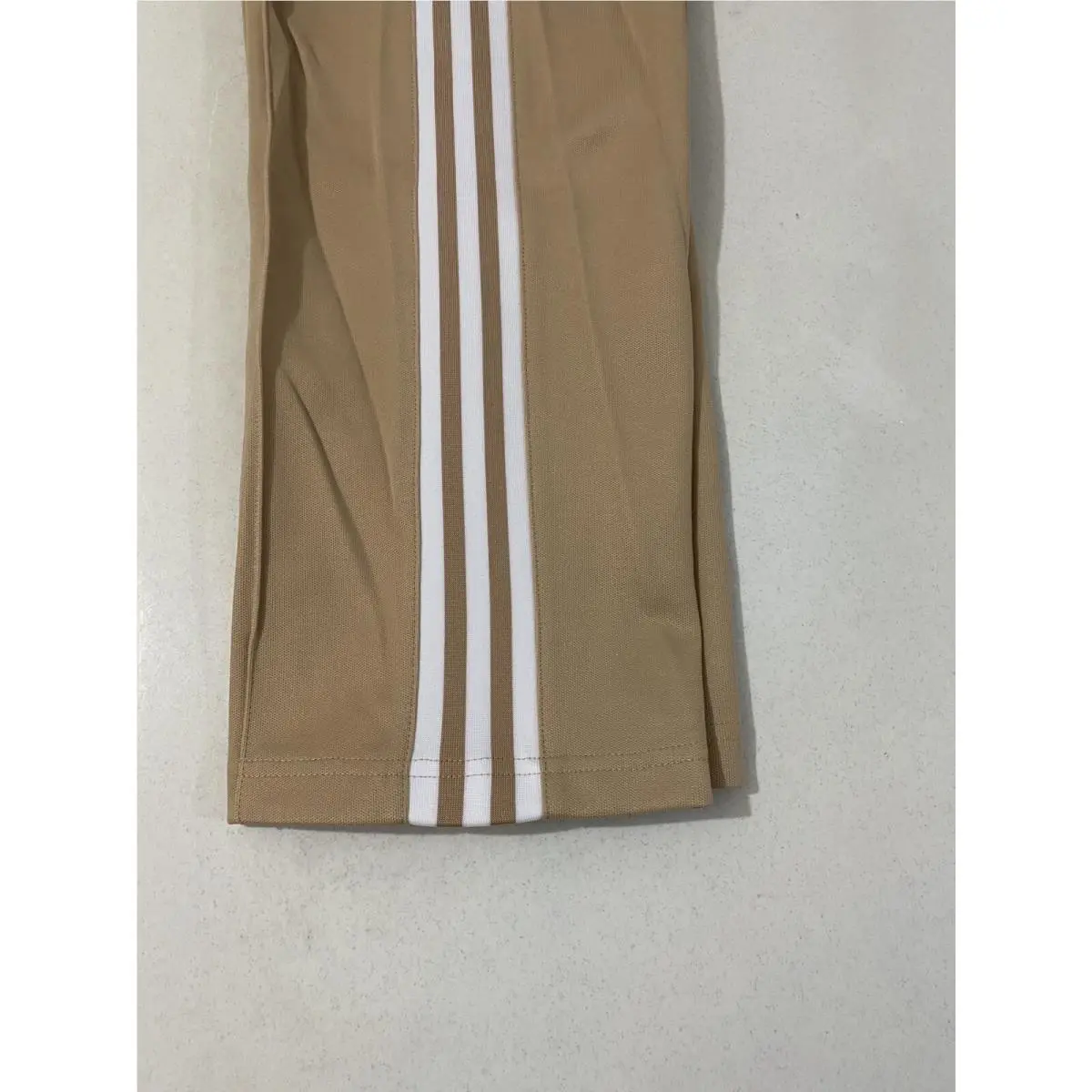 Adidas clothing - Magic Beige White 6