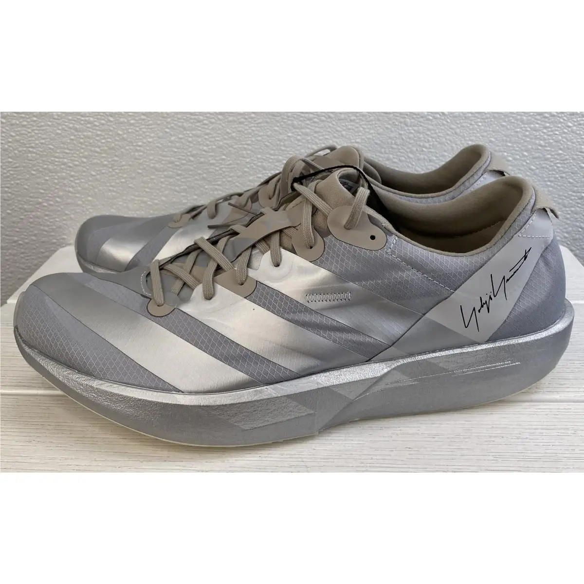 Adidas shoes - Silver (UPC: 198322575396) 2