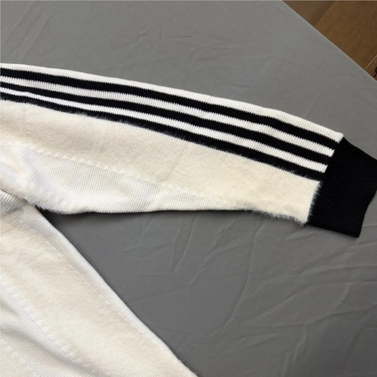 Adidas clothing - Cream White 2