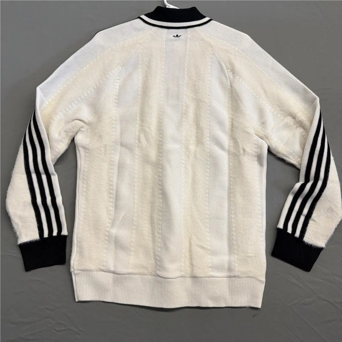 Adidas clothing - Cream White 7