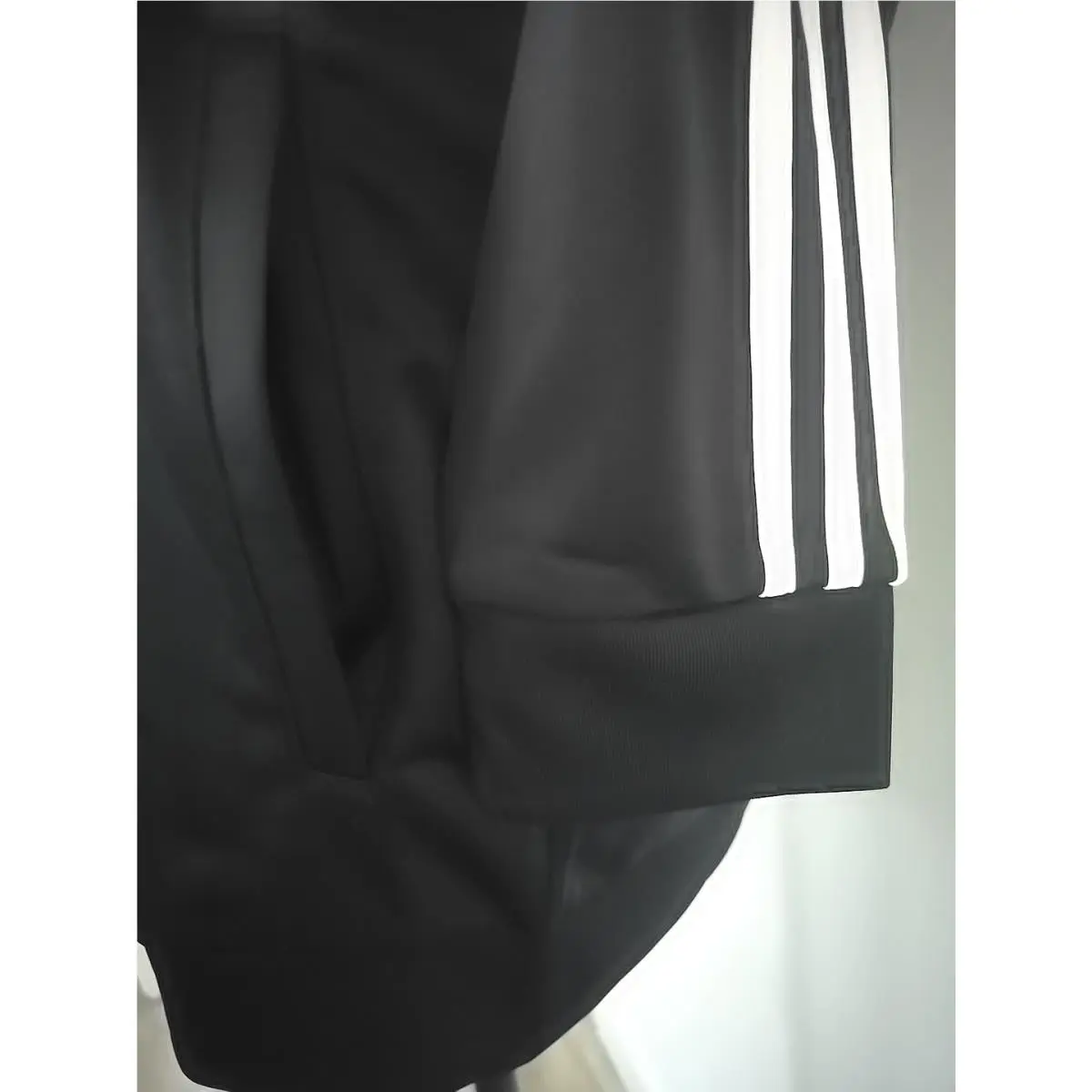 Adidas clothing - Black 6