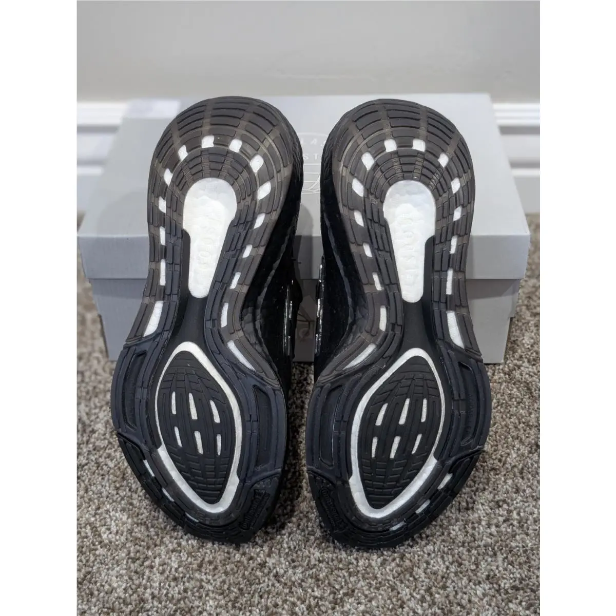 Adidas shoes - Adidas	Ultraboost 22 J - Black 4