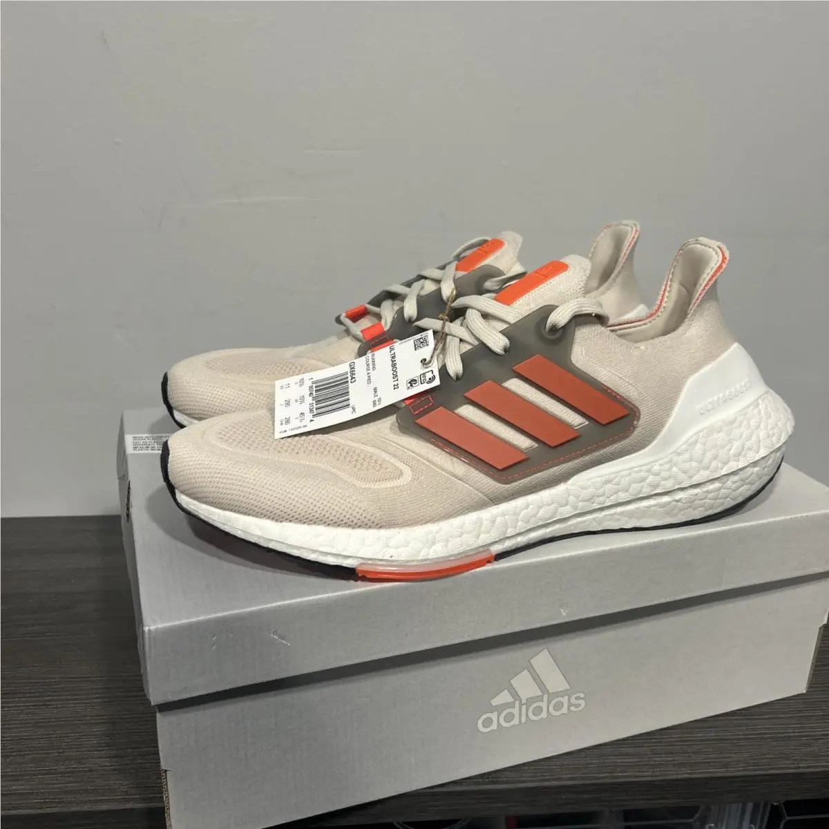 Adidas Ultraboost 22 Men’s Size 12 Aluminum Impact Orange Cream Sneakers GX6643
