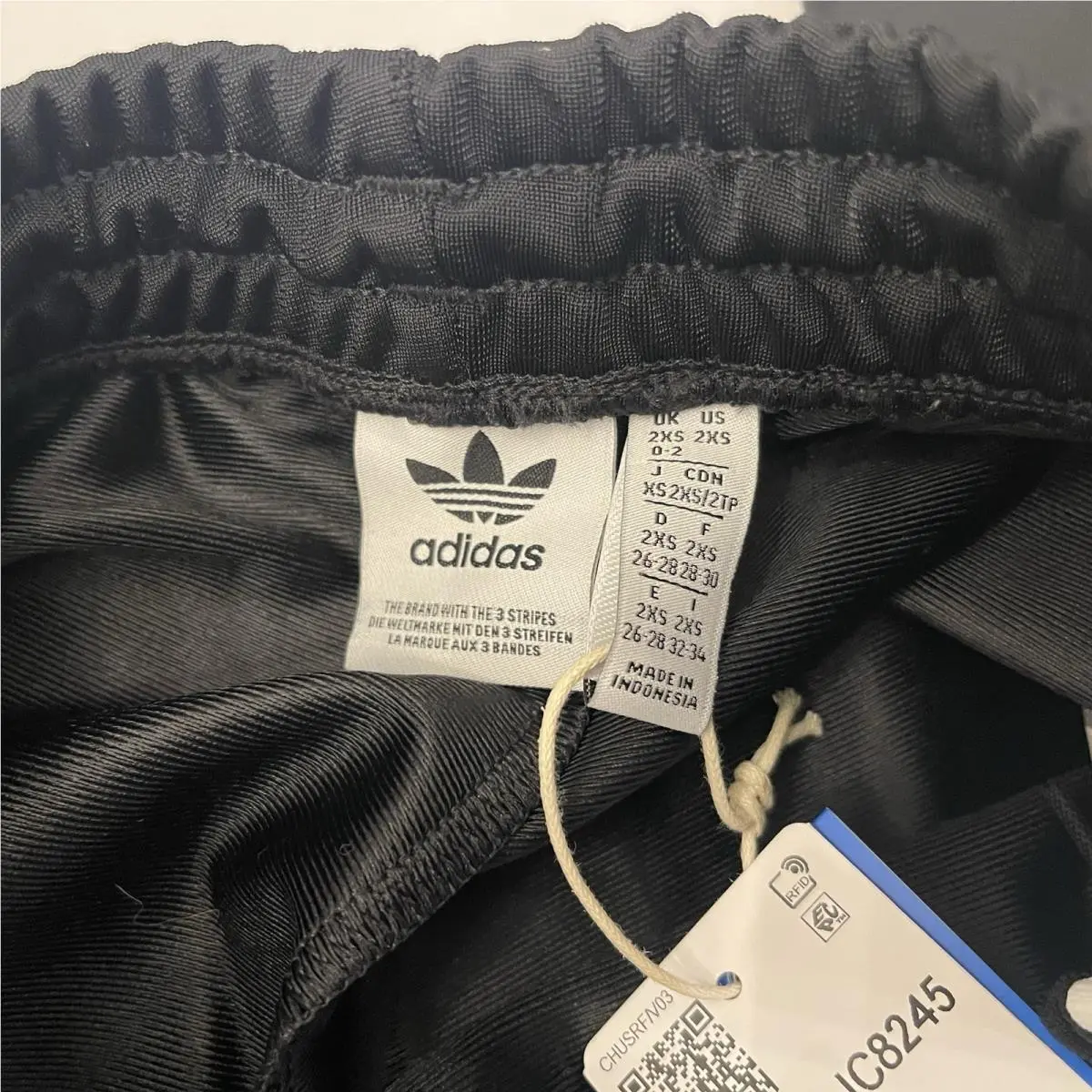 Adidas clothing - Black 11