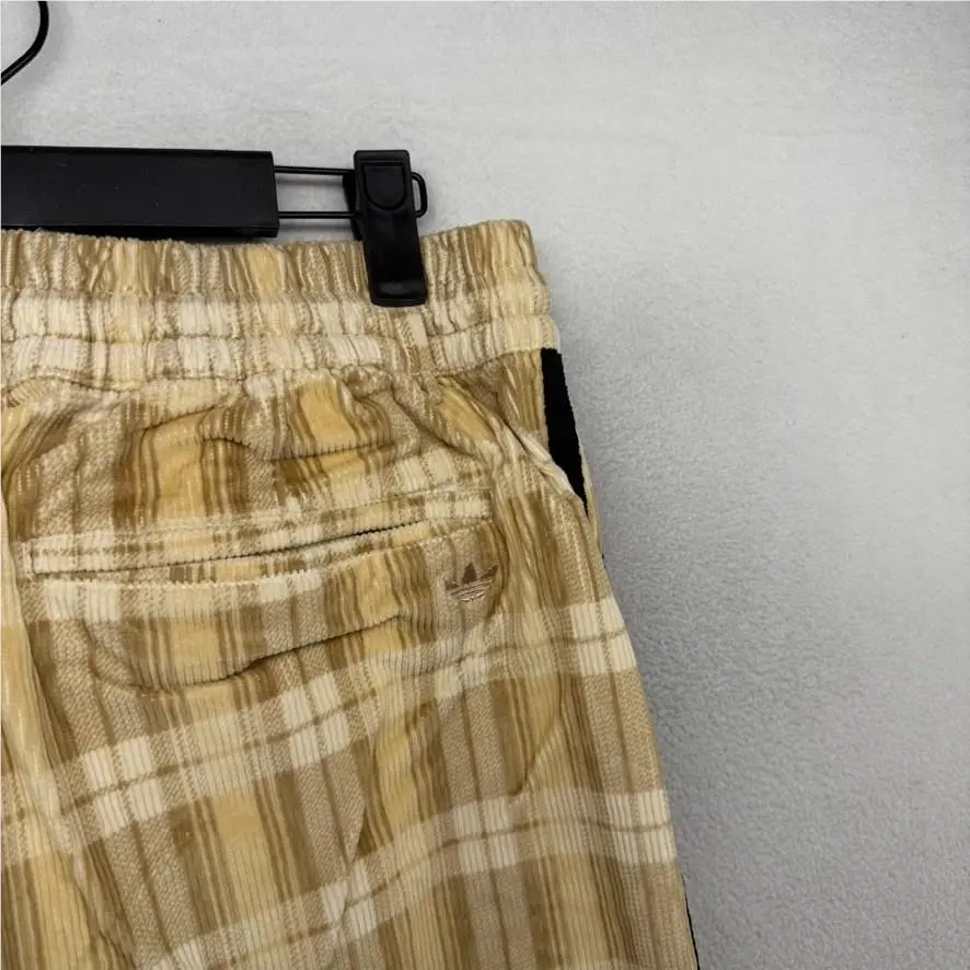 Adidas clothing - Yellow 6