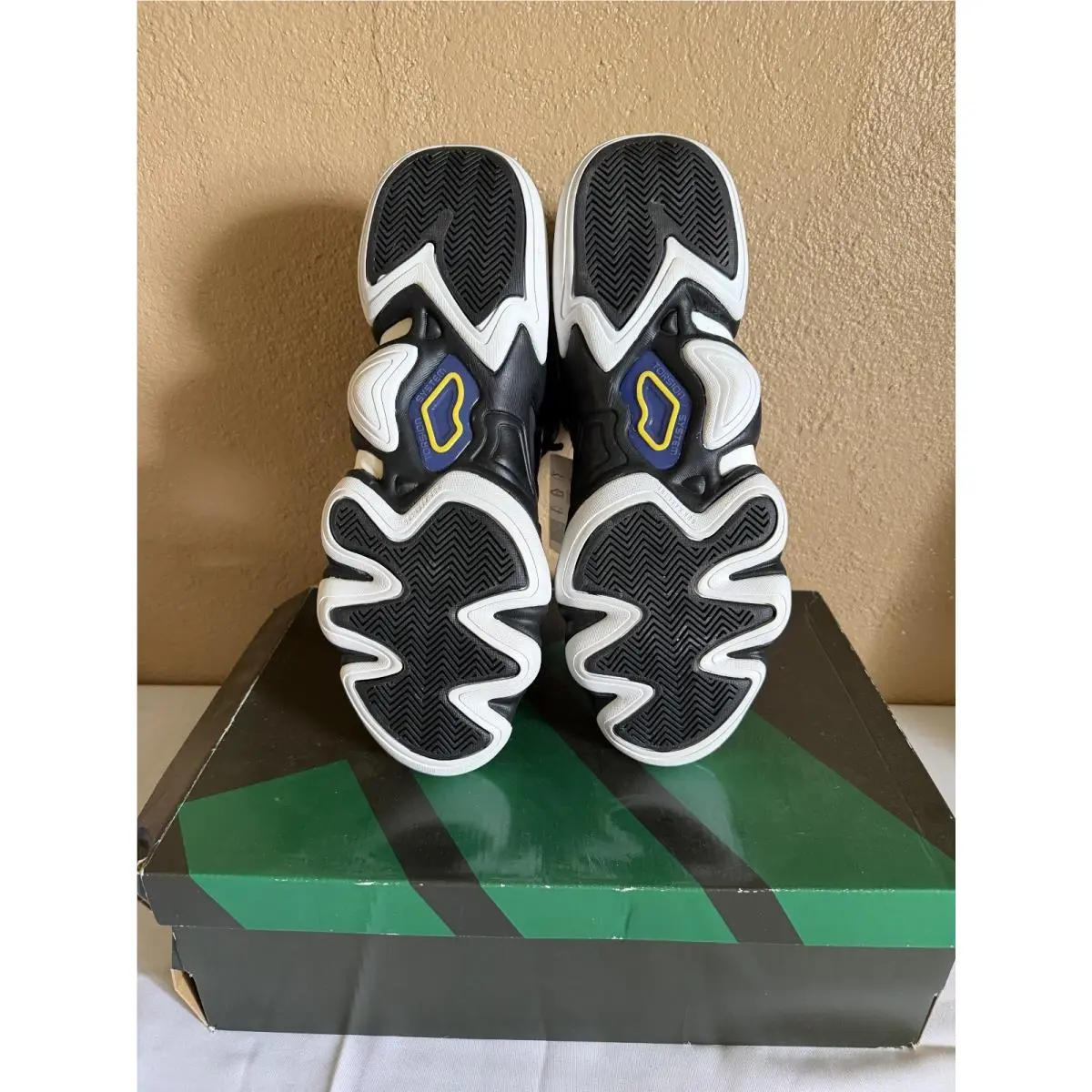 Adidas shoes - adidas Crazy 8 - Crazy - G21939 - Black 2