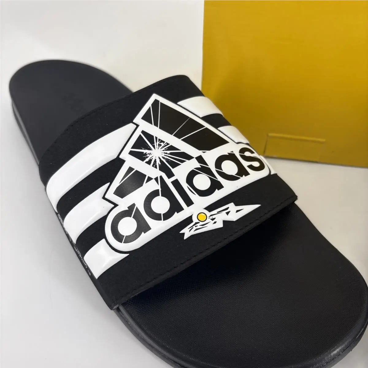 Adidas shoes - adidas Adilette Comfort - Adilette Comfort - Black 0