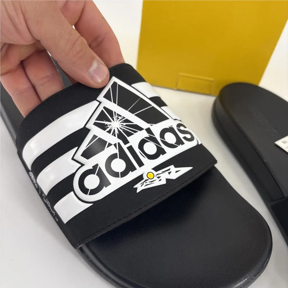 Adidas shoes - adidas Adilette Comfort - Adilette Comfort - Black 6
