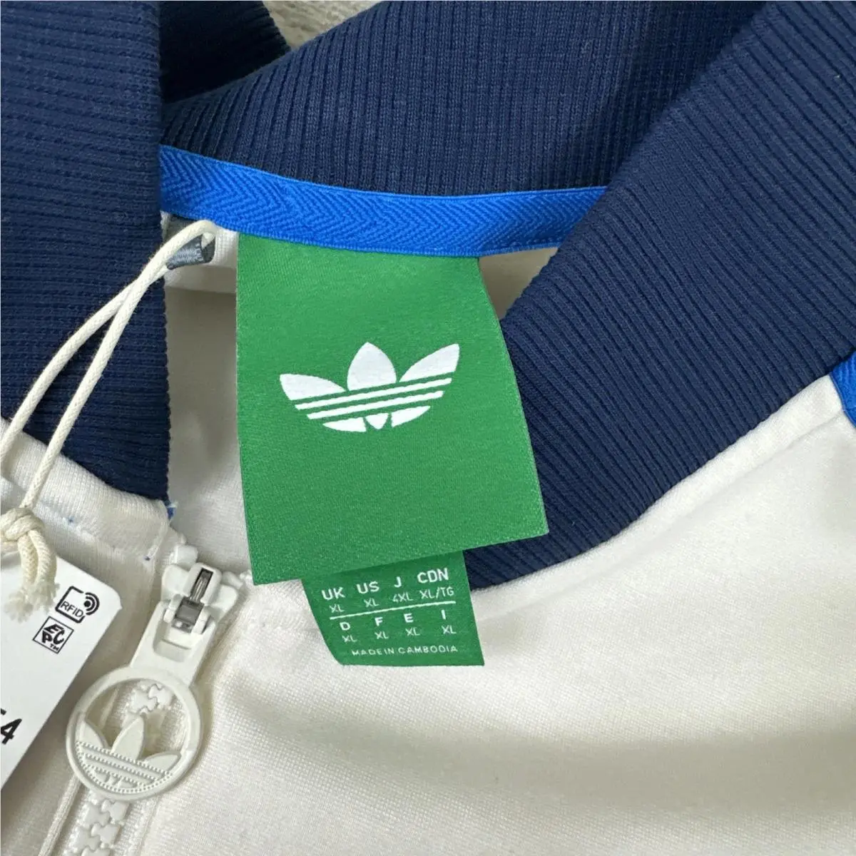 Adidas clothing - White 3