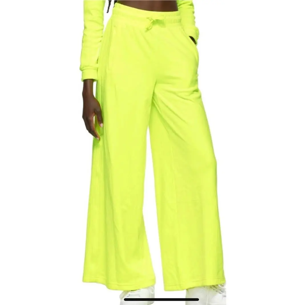 Adidas clothing - adidas Originals x Jeremy Scott - H50967 - Green (UPC: 0195735520159) 0