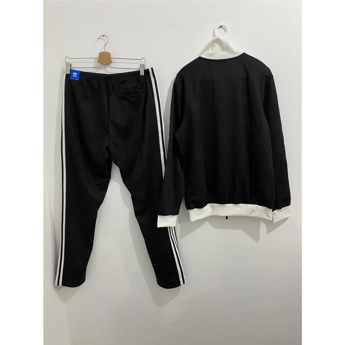 Adidas clothing - Black White 1