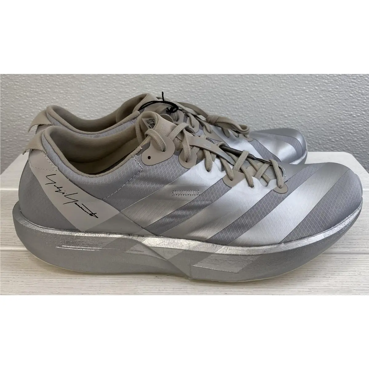 Adidas shoes - Silver (UPC: 198322575303) 0