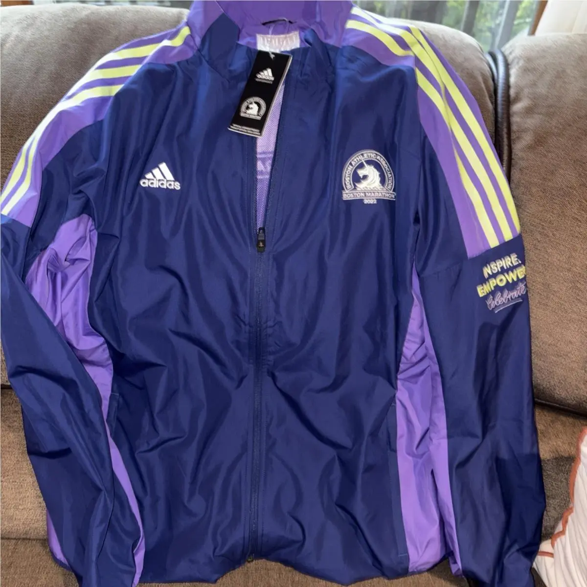 Adidas Boston Marathon 2022 Celebration Jacket Mens Size XL