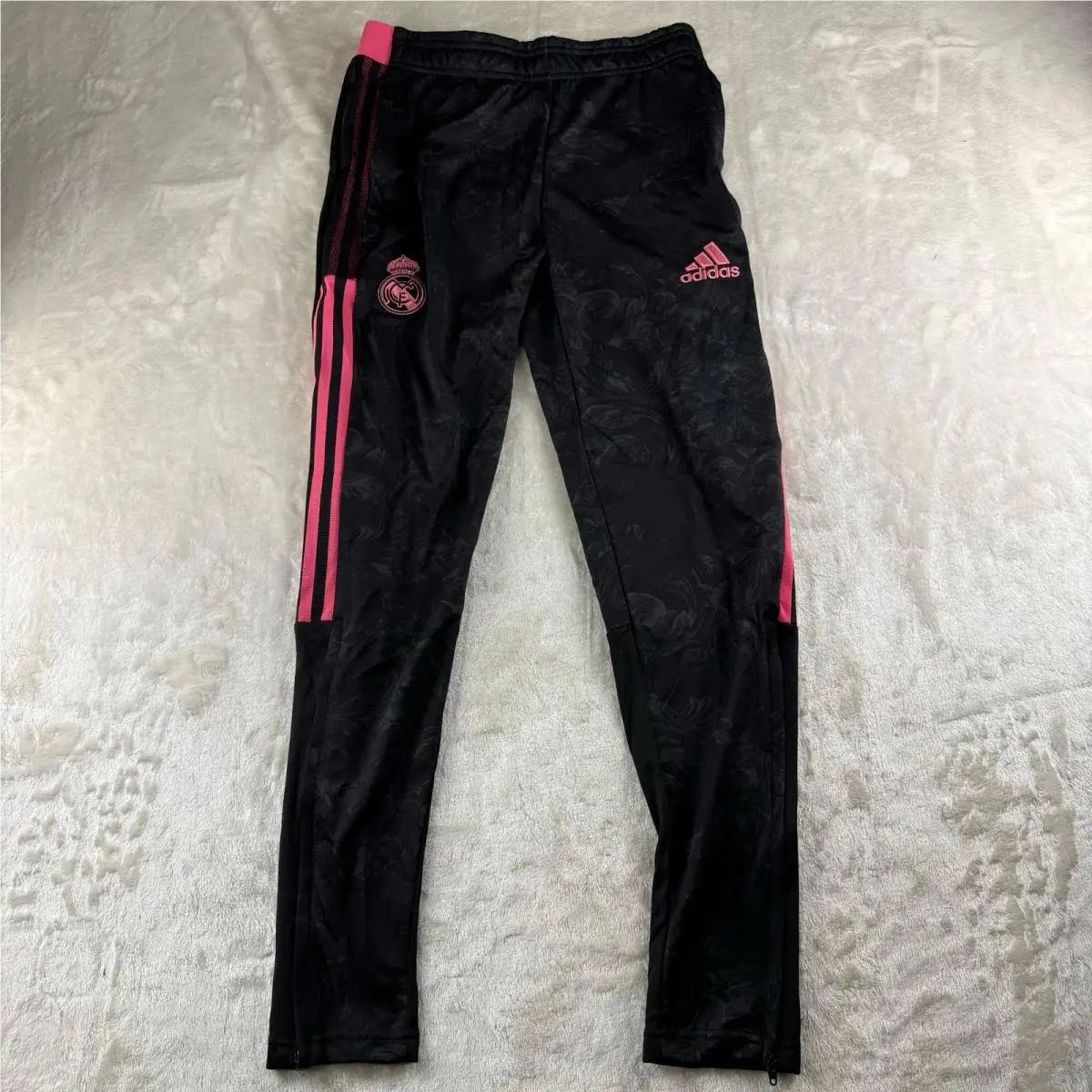 Adidas clothing - Black 5