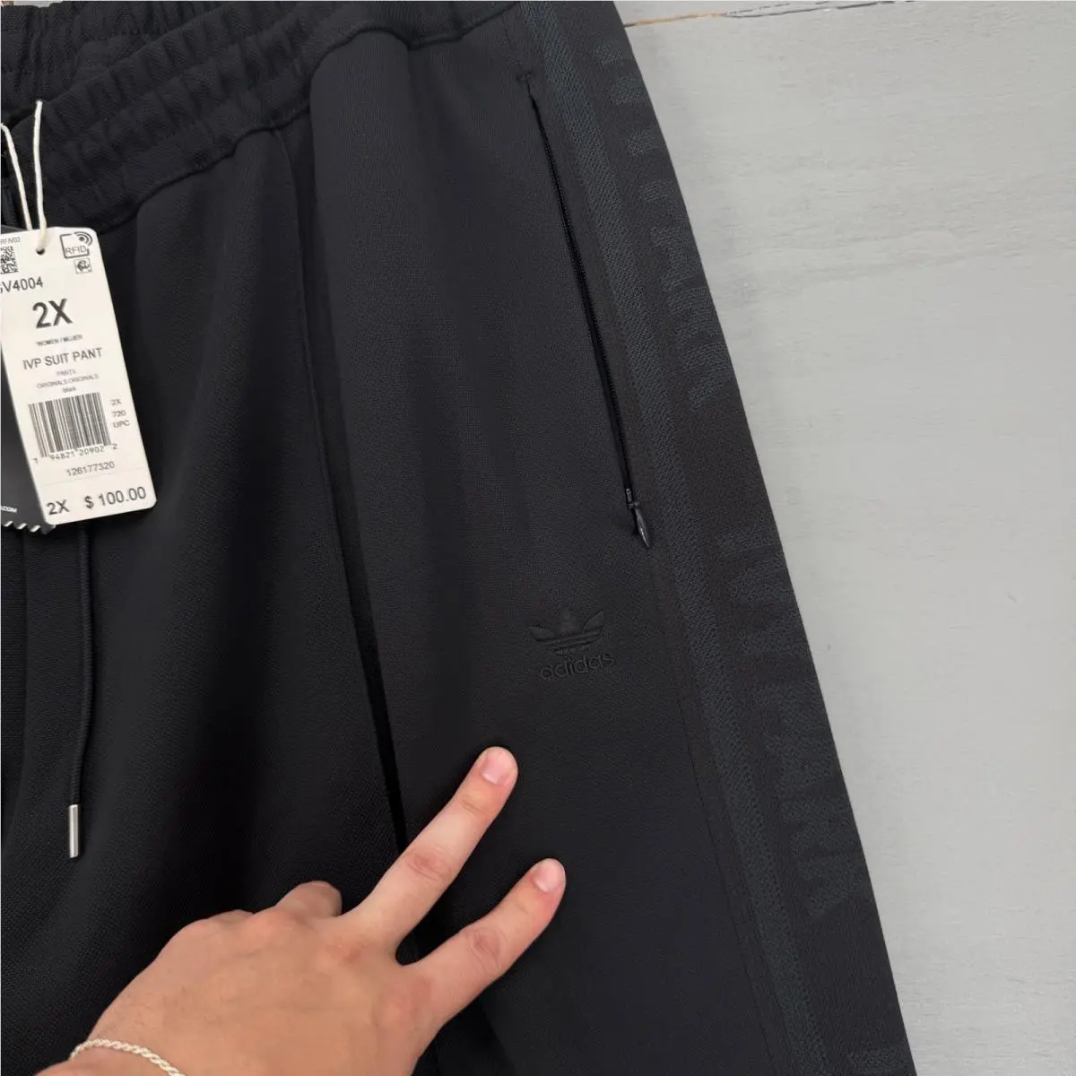 Adidas clothing - Black 2