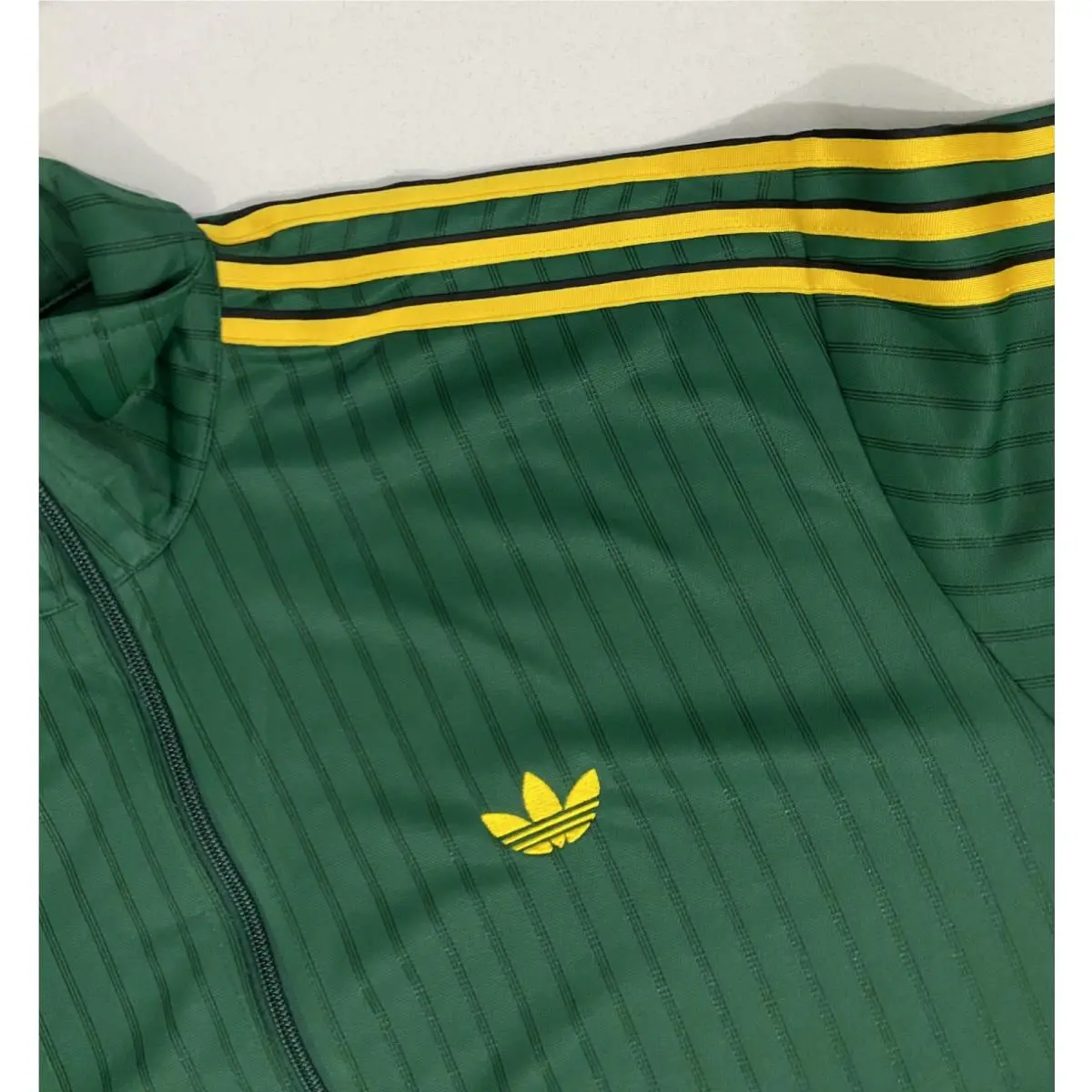 Adidas clothing - Collegiate Green Yellow 2