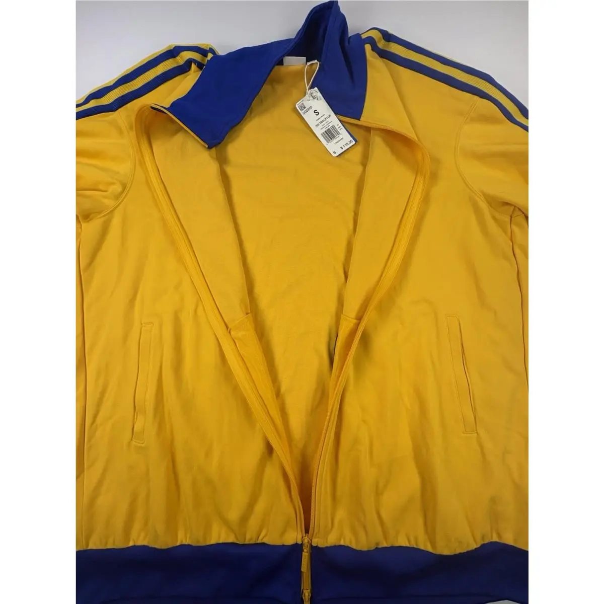 Adidas clothing - Gold 10