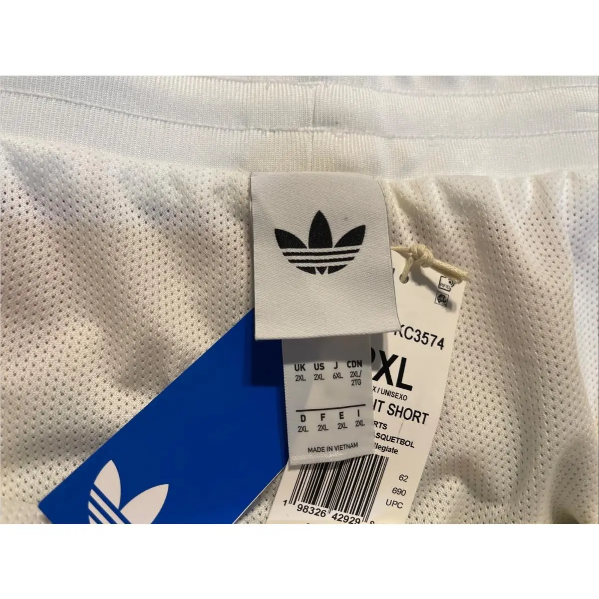 Adidas clothing - ADIDAS Originals World Cup 2026 - KC3574 - Off White (UPC: 192000031884) 4