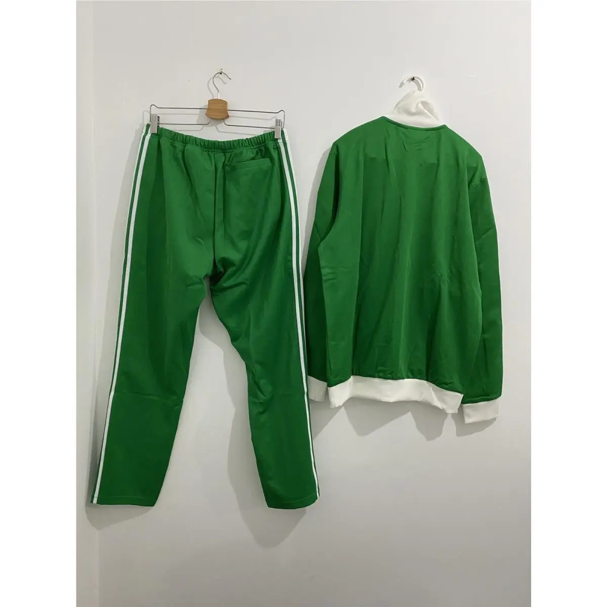 Adidas clothing - Green White 1